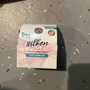 Leggs Control Top Pantyhose SILKY SHEER LEG Size B NUDE Silken Mist